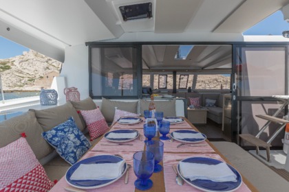 Location Catamaran  ASTREA 42 (4 CAB + 2 / 4 SDB) Pointe-à-Pitre