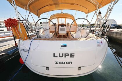 Charter Sailboat BAVARIA CRUISER 37 Zadar