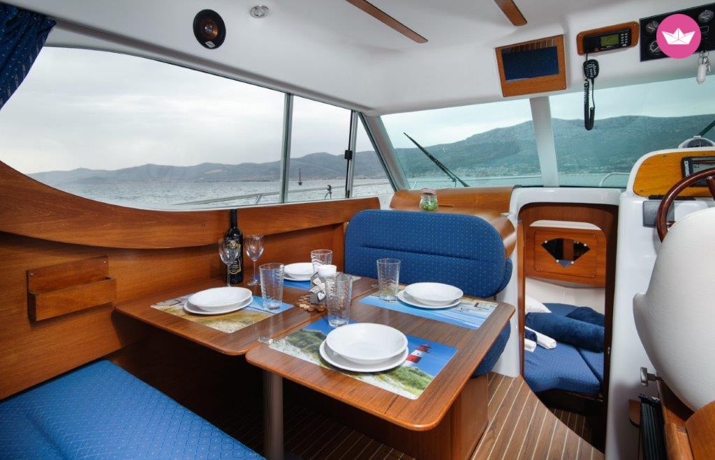 Jeanneau Merry Fisher 805 in Split for hire