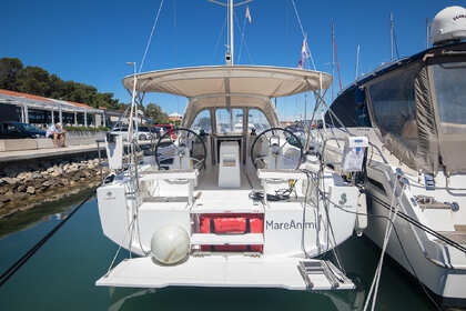 Miete Segelboot Bénéteau Oceanis 35 Pomer
