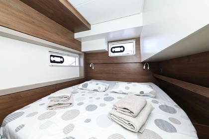 Hyra båt Katamaran Catana Group Bali 4.4 - 4 + 1 cab. Šibenik