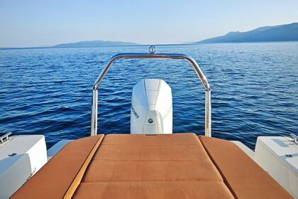 Axopar 28 T-Top mit Kabine. Vollausstattung.