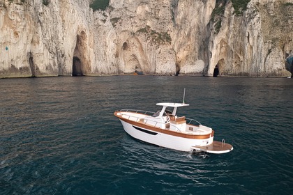 Charter Motorboat Gozzo Libeccio 32WA Capri