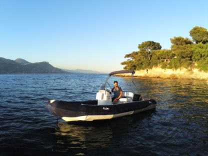 Location Semi-rigide Zodiac Medline 500 Beaulieu-sur-Mer