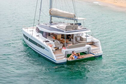 Charter Catamaran Fountaine Pajot Fountaine Pajot New 41 Quatuor 3 Saint-Raphaël
