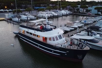 Rental Motor yacht Naval cantieri Navetta Lido di Jesolo