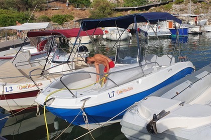 Rental Motorboat Speedy Cayman Donautica Santa Maria di Leuca