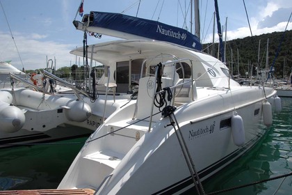 Rental Catamaran Nautitech Rochefort Nautitech 40 Split