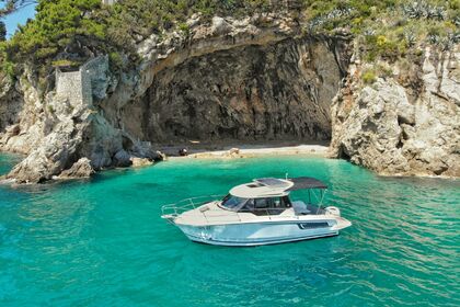 Charter Motorboat Jeanneau Merry Fisher 795 Dubrovnik