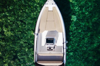 Brand New boat WITHOUT LICENSE