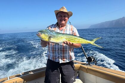 ETAP Bertram 28 Tenerife dedicated to fishing