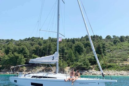 Hire Sailboat BENETEAU OCEANIS 46.1 Split