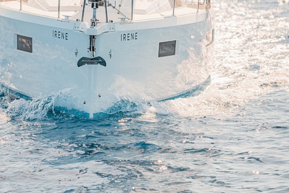 Hire Sailboat  Sun Odyssey 410 Athens