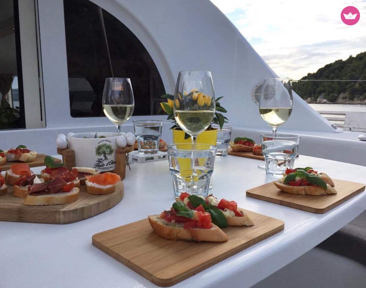 Charter Catamaran Nautitech 40 Athens