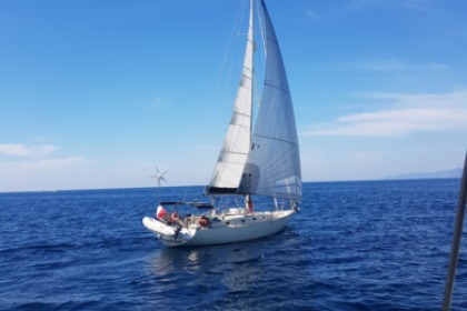 Charter Sailboat samo nautica samoric 41 Saint-Florent