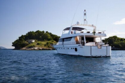 Miete Motoryacht Custom DM 87 Angra dos Reis