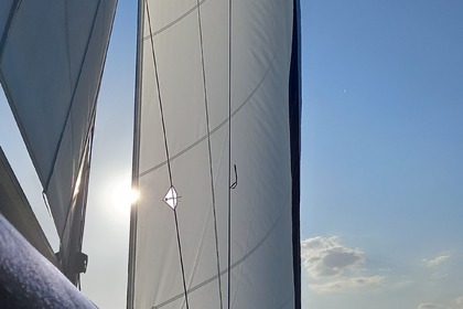 Charter Sailboat Bavaria 30 Cruiser Le Grau-du-Roi