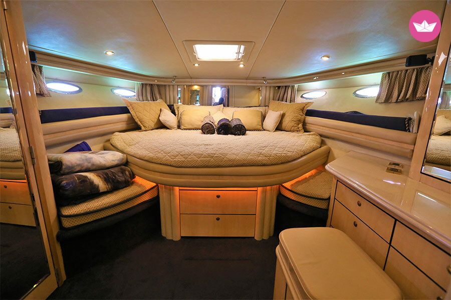 Bateau à moteur Sea Ray 18m 4