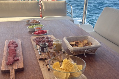Hyra båt Katamaran Fountaine Pajot Aura 51 Saint-Tropez