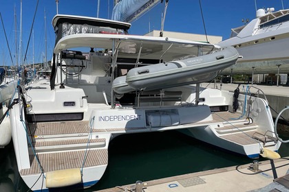 Charter Catamaran LAGOON 42 Trogir