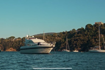 Noleggio Barca a motore Mochi Craft Mochi 46 Fly Viareggio