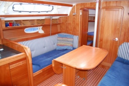 Aproveite o mar neste veleiro Bavaria 38 Cruiser