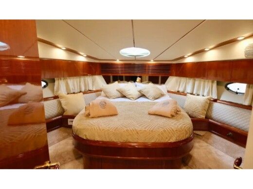 Motorboat  Fairline 55 Fly boat plan