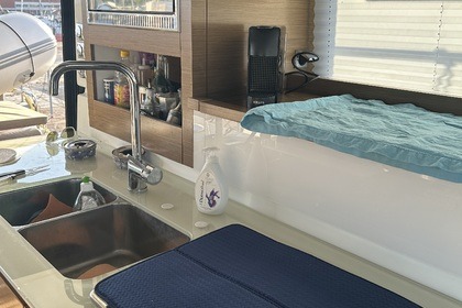 fountain pajot my 37