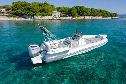 Miete RIB Marlin 790 Dynamic Trogir