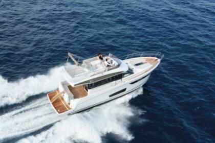 Rental Motorboat Jeanneau Velasco 43F Dubrovnik