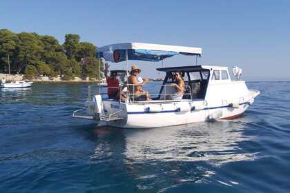 PrivateTour with  9 meters traditional Wood boat