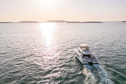 Rental Catamaran Fountaine Pajot Fountaine Pajot MY 37 Šibenik
