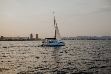 Location Catamaran Lagoon 380 Barcelone
