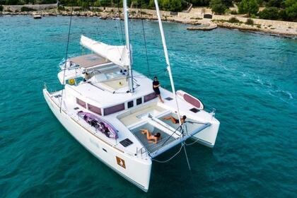 Location Catamaran Lagoon 450F Santorin
