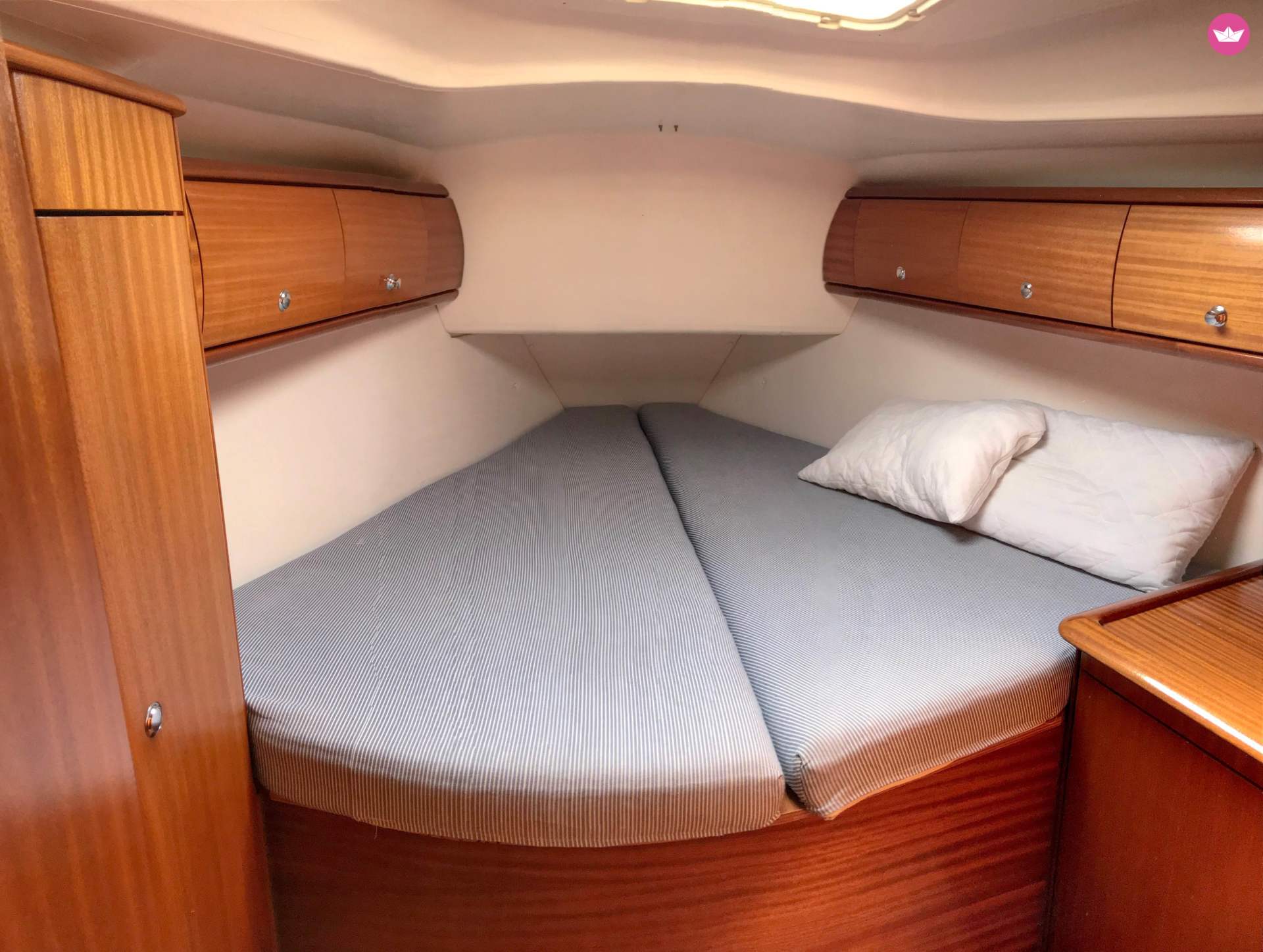 Sailboat 2004 Bavaria 44  