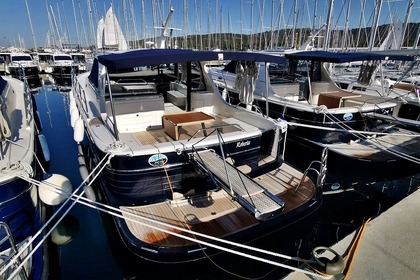 Hyra båt Motorbåt Adriana 44 BT Kroatien