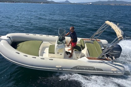 Location Semi-rigide Capelli Capelli Tempest 626 Porto-Vecchio