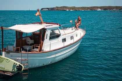 Rental Motorboat Myabca 32 Menorca