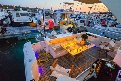 Gagliotta 52 – Luxury Yacht Charter in Polignano a Mare – Caves, Coves & Crystal Sea