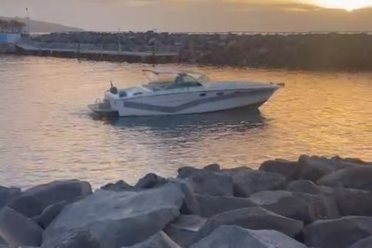 Miete Motorboot Tornado Tornado 38 Castellammare di Stabia