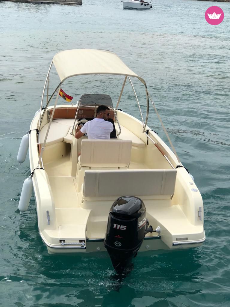 Bateau à moteur Invictus 190 SX 115cv 6