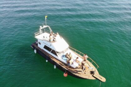Charter Motorboat Aresa Aresa 12 Combarro