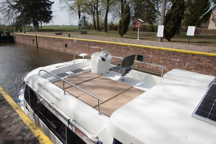 Suncamper 30 Flybridge