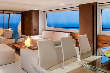 Hire Motor yacht Luxury motor yacht with a capacity of 8 people 2009 Göcek