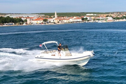 Hyra båt RIB-båt Nuova Jolly Marine Black Fin Turanj