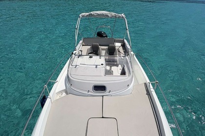 Location Bateau à moteur Jeanneau Cap Camarat 7.5 Wa Ajaccio