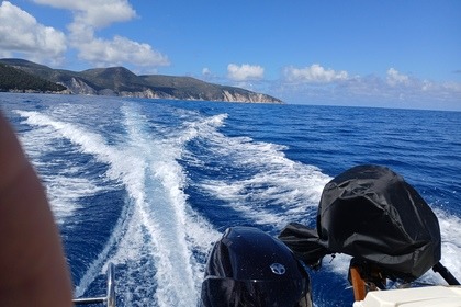 SUNSET PRIVATE  BOAT  TRIP -FTERI-KAMARI-AMIDI