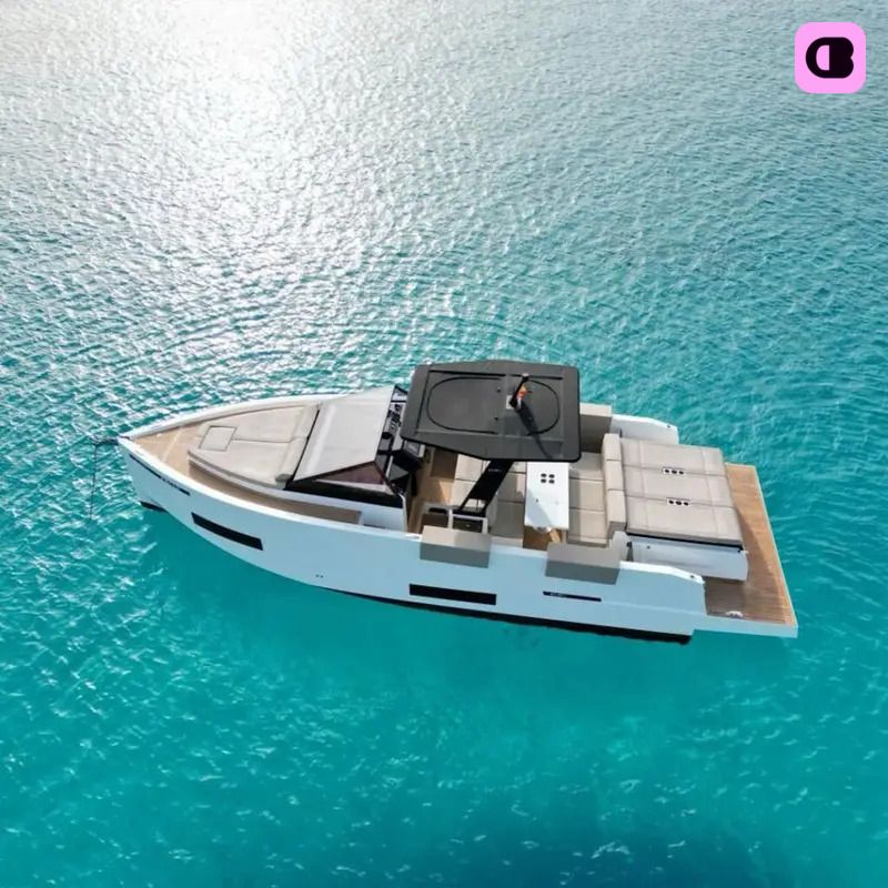 Bateau à moteur De antonio D34 xplorer 700cv 6