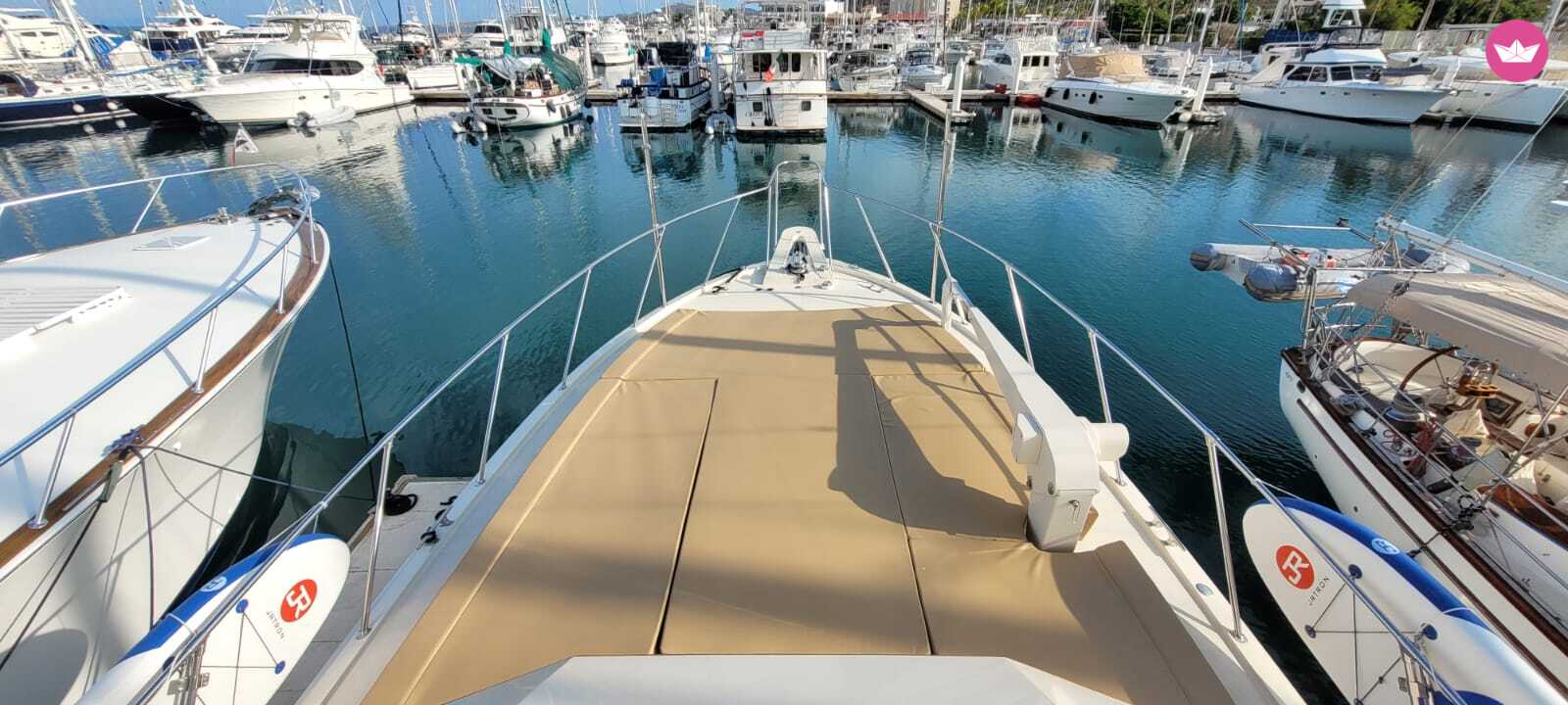 Bateau à moteur Hatteras 1985 630cv 8