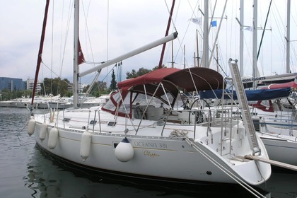 Charter Sailboat Beneteau Oceanis Clipper 381 Ostia